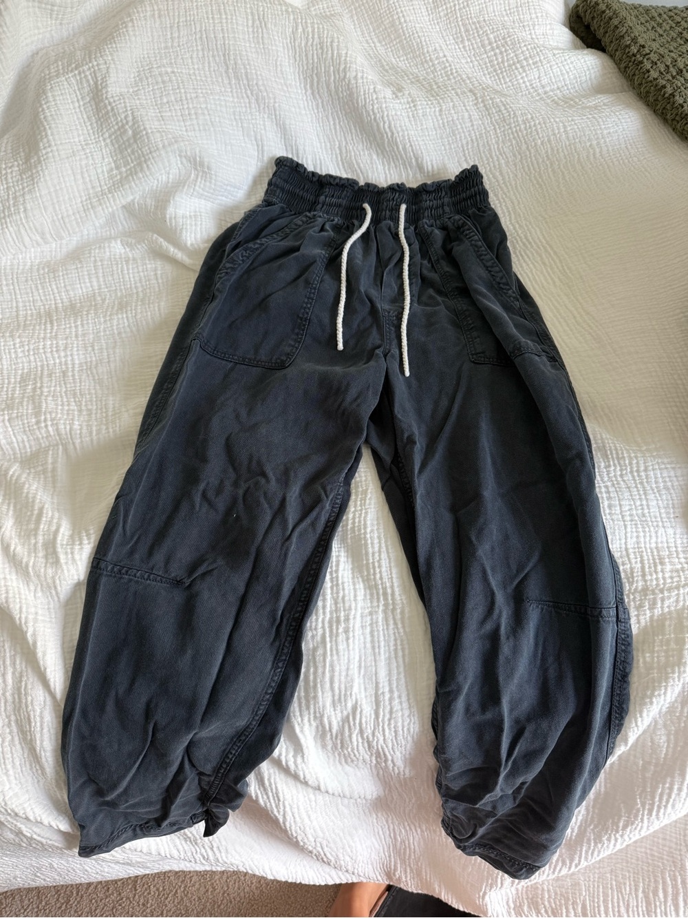 H&M Black Elastic Waist Drawstring Joggers